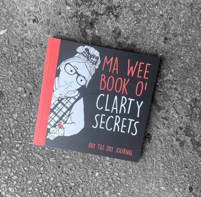 MA WEE BOOK O' CLARTY SECRETS by Susan Cohen